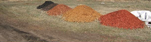 piles of different colors of mulch02